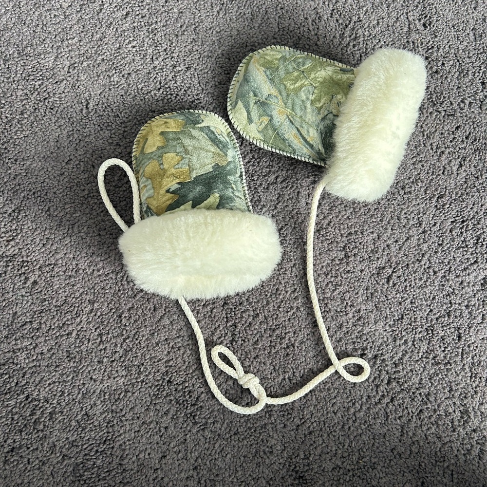 Sheepskin Thumbless Mitts